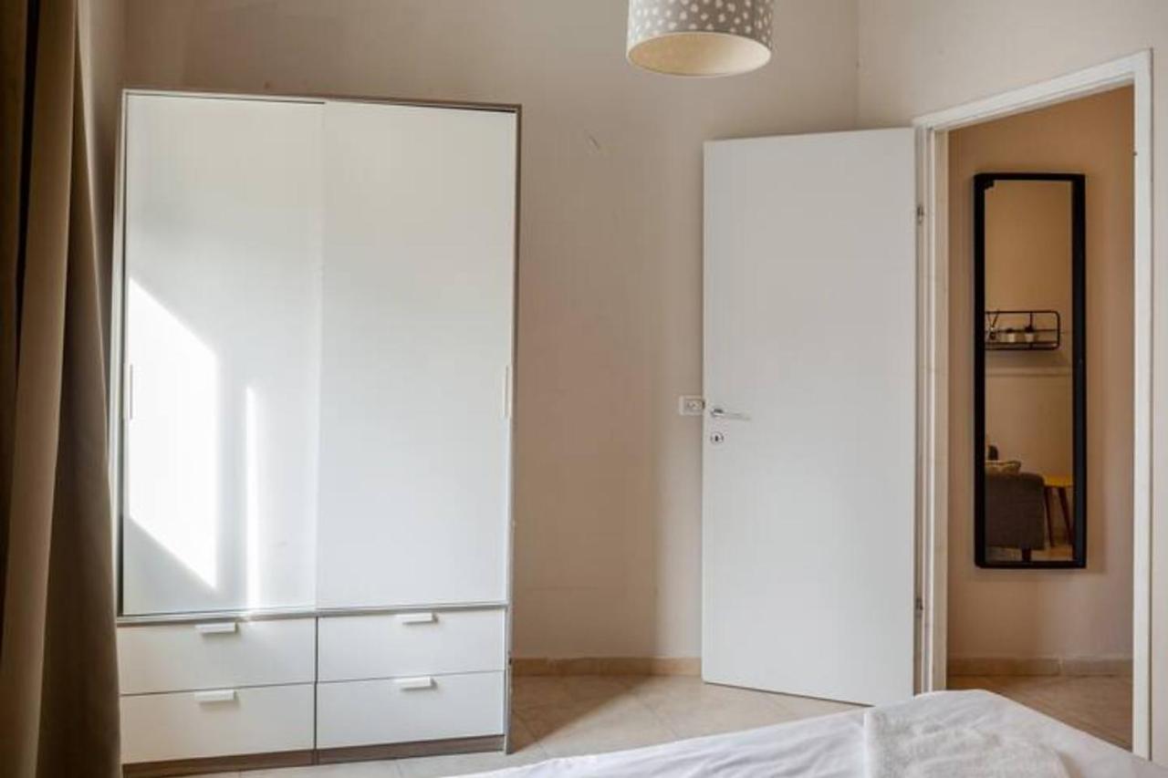Ourplace Nachalat Binyamin Тель-Авив Экстерьер фото